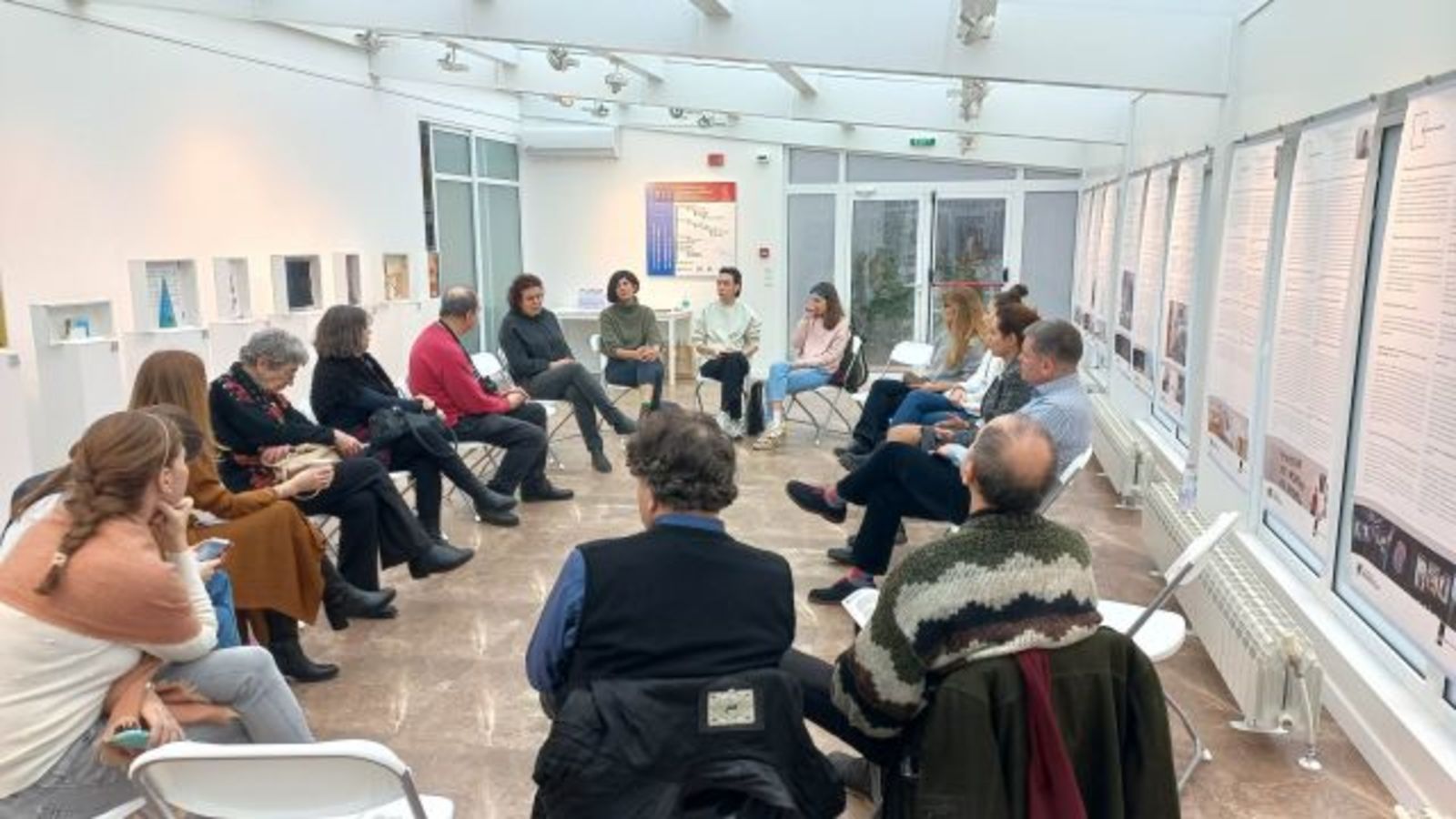 An Event from The RE-TOUR Series Gathered Connoisseurs Of Contemporary Art at the Mission Gallery