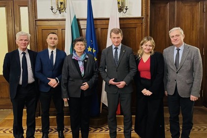 Н.Пр. Маргарита Ганева – посланик на Република България в Република Полша и Николай Костов – съветник в Посолството на Република България във Варшава, ръководител на Националното Туристическо представителство проведоха работна среща  с  г-н Иренеуш Раш – държавен секретар с ресор „Туризъм“, Министерство на спорта и туризма на Република Полша