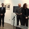 Изложбата „Най-малко четири прегръдки на ден, поне 30 секунди всяка“ на Мая Спасова и Ирис Дитлър бе открита в галерия „Мисията"