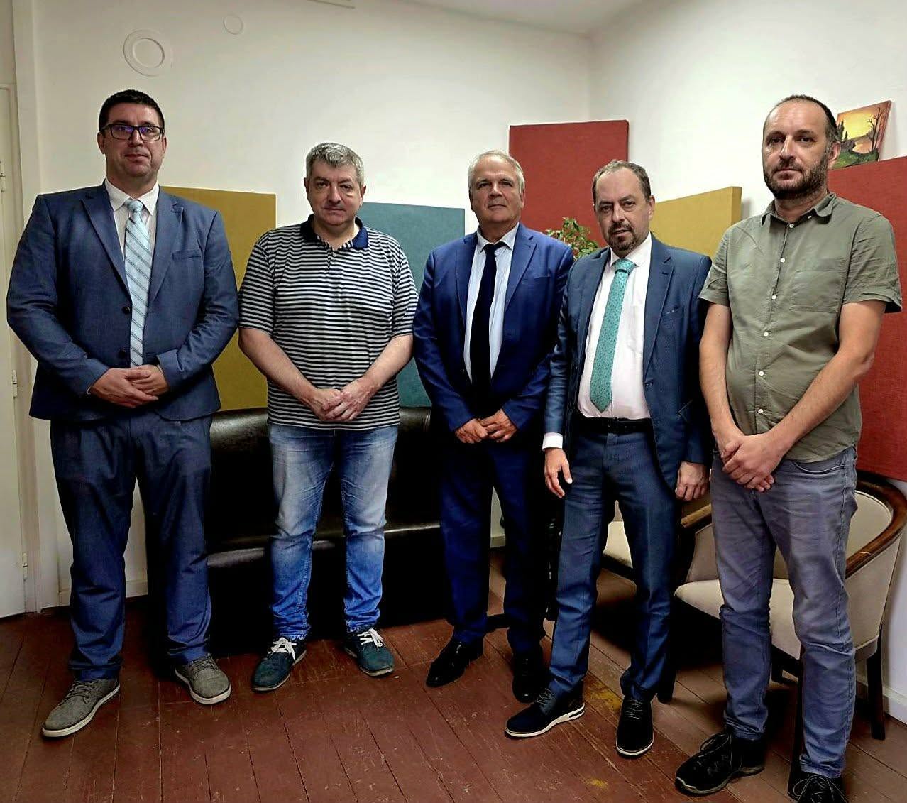 Посещение на посланик Ангел Ангелов и новоназначения генерален консул в Ниш Димитър Иванов в Цариброд