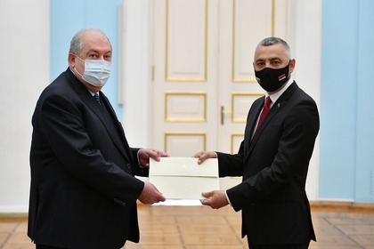 Посланик Калин Анастасов връчи акредитивните си писма на президента на Армения