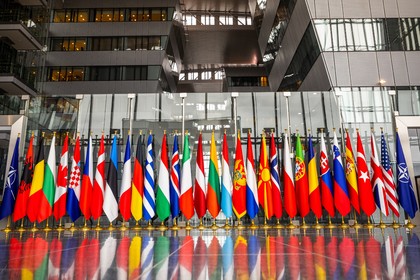 Министър Теодора Генчовска обсъди с колегите си в НАТО руската военна инвазия, подкрепата за Украйна и уязвимите партньори на НАТО