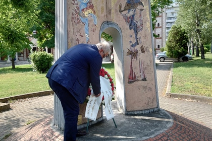Съставът на Генералното консулство на 24 май