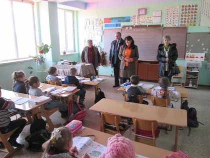 Работно посещение на посланик Петър Вълов в с. Стояновка 
