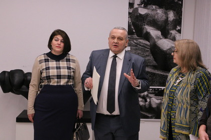Откриване на изложба в Българския културен институт в  Братислава на известния  български скулптор Емил Венков  „ Посещение след години. IN MEMORIAM “  