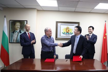 A Bulgarian project for bio-based degradable new material products has been officially launched in the CEEC Industrial Cooperation Park in Ningbo   