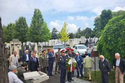 Ветерани и делегация на Министерството на отбраната на България посетиха Белград   